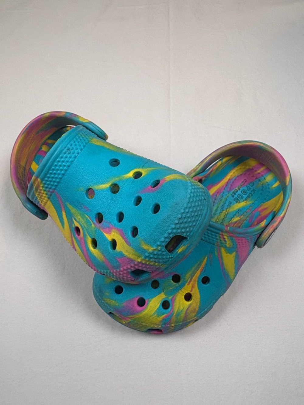 CROCS Kids Tie-Dye Blue Yellow Pink Slip-On Clogs